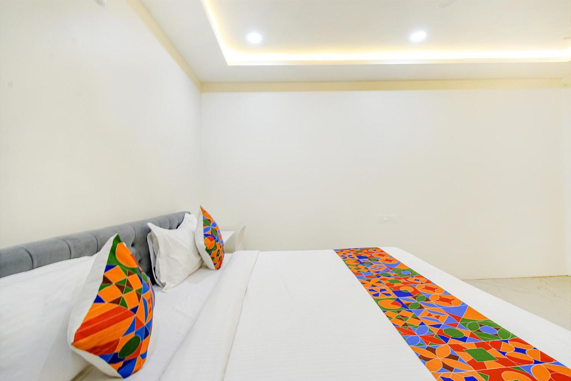 Fabhotel Ssr Ikon Suites - Nr Hyderabad Central University, Kondapur Zewnętrze zdjęcie